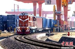 （新春走基层）浙江中欧班列的第11个“不打烊春